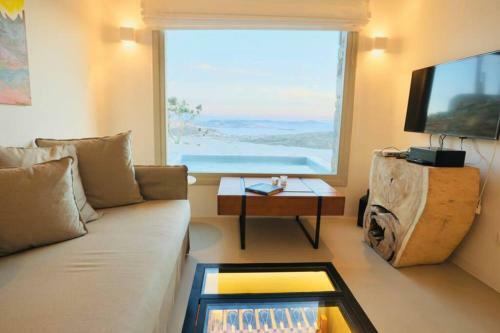 Mykonos Kaparia House