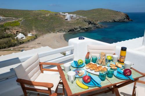 Superior Beachfront Apartment 1 With View To The Aegean Sea