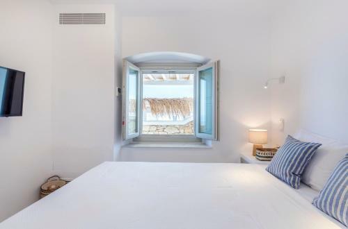 Bohemian Blue Villa - 7 Bdrm - Beach In 200m - Mg Villas