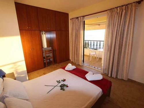 Sunny Apartment In Corfu With Balcony