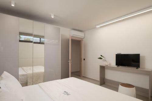 Melia Artemis Seafront Villa, An Evanescence Sea Retreat