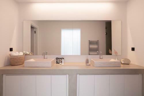 Villa Tourmaline By Rocks Estates
