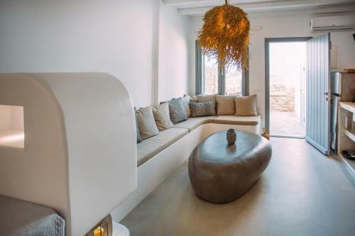 Mykonos Supreme Comfort Suites
