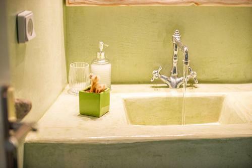 Klimata House - Private Jacuzzi Pool & Bbq Villa