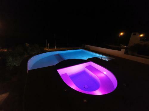 Villa Azure Sea, Istron
