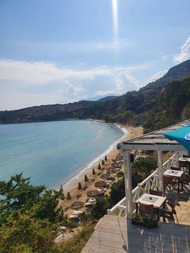 Villa Azure Sea, Istron
