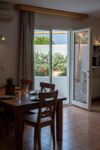 Youkali In Stelida - Naxos