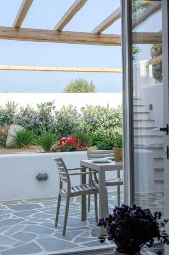 Youkali In Stelida - Naxos