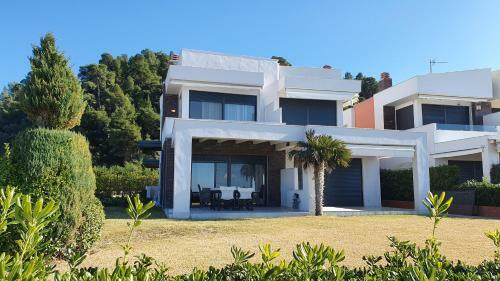 The Cacti II , Luxury Beachfront Villa, Possidi