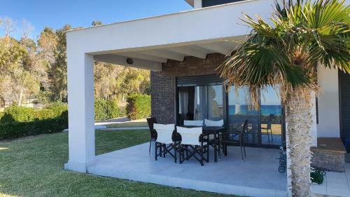 The Cacti II , Luxury Beachfront Villa, Possidi