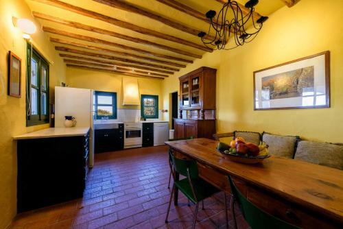 Traditional Villa 5-min Walk To The Beach