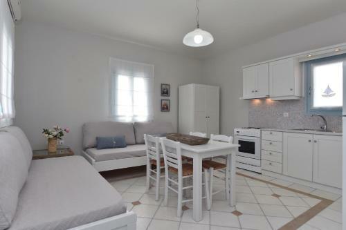 Tonia Apartments Paros