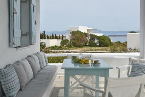 Tonia Apartments Paros