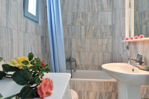 Tonia Apartments Paros