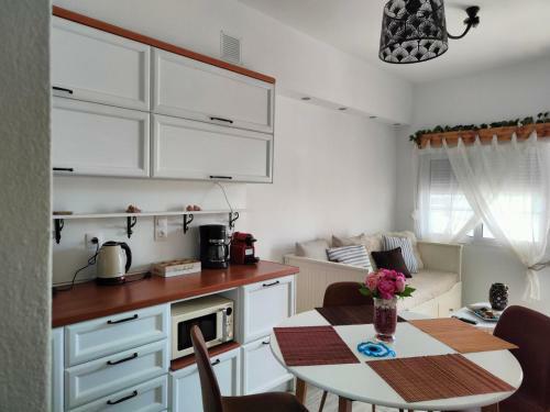 Sea Sound Haraki Apartment
