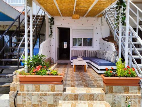 Sea Sound Haraki Apartment
