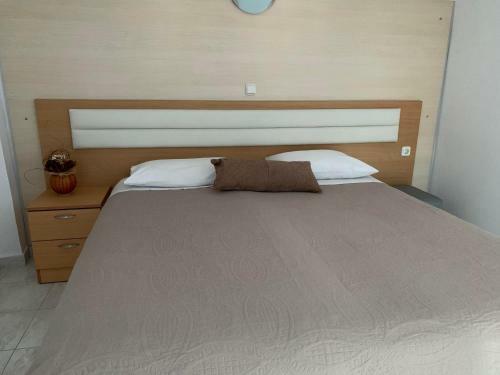 Haraki Style Studio Apartment