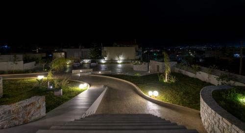 Imperium Luxury Villas-sauna, Jacuzzi & Heated Pool