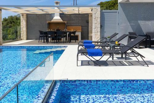 Villa Alonaki