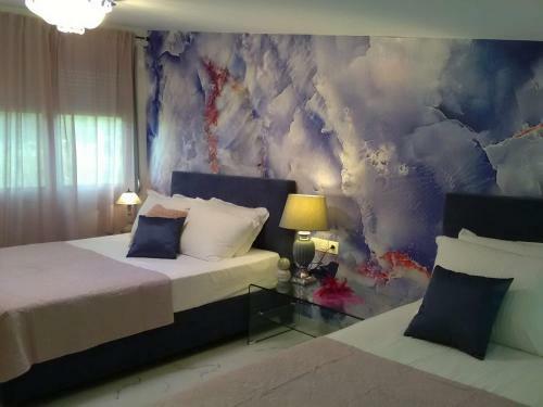 Hostal Divine Luxury Apartments