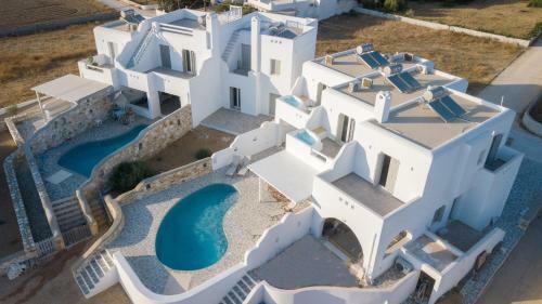 Helen Luxury Villas