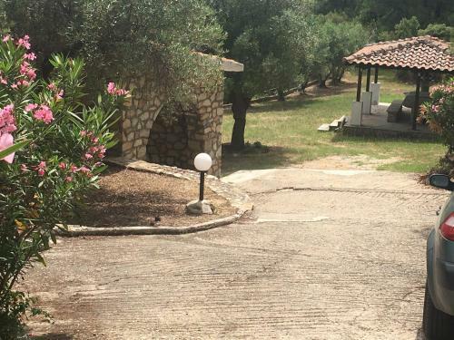 Apartamento Fteroti House