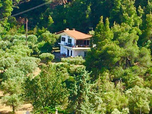 Apartamento Fteroti House