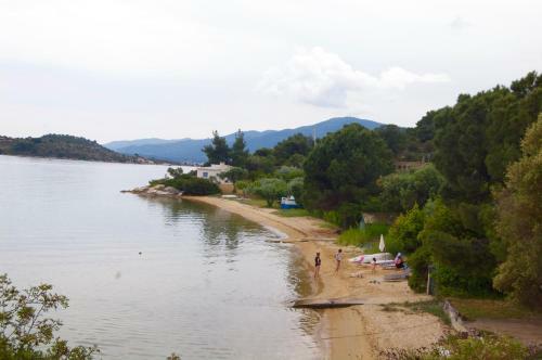 Apartamento Fteroti House
