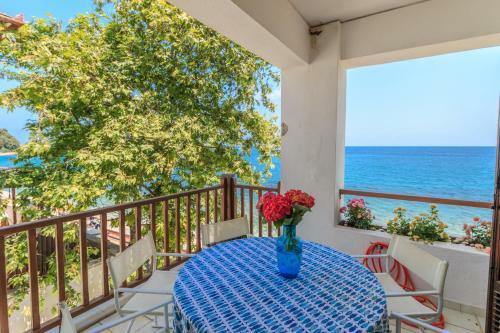 Agios Ioannis Luxurious Beachfront Holiday Home