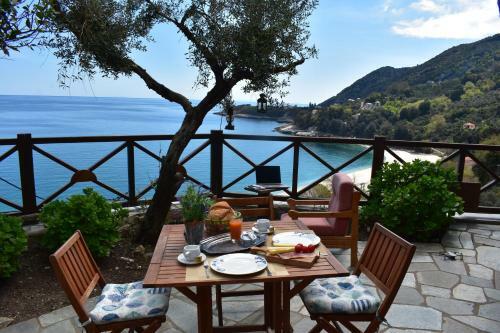 Thalatta Beyond Guesthouse Agios Ioannis