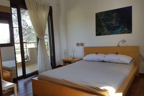 Lightfull & Relaxing Maison, 200 Steps From Paradise Karidi Beach