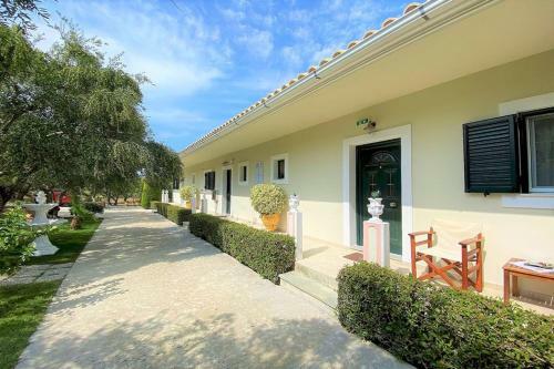 Dionysia Apartments