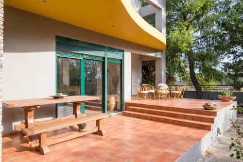 Villa Summer House, A Refreshing Escape