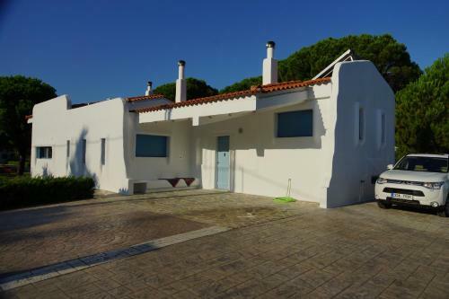 Villa In Marathonos