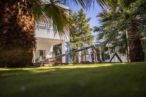 Villa Bond With Private Swimming Pool And Spa