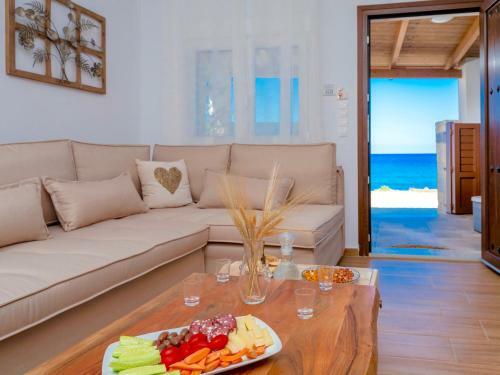 4 Bedroom Beachfront Villa With Private Pool, Skaleta