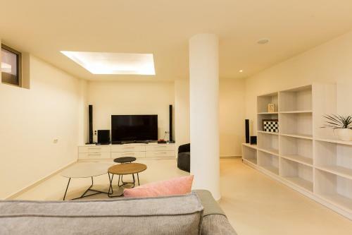 Villa Aelia Residence, A Luxurious Pampering Experience!
