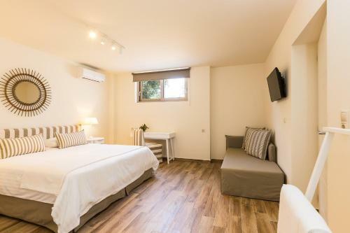 Villa Aelia Residence, A Luxurious Pampering Experience!