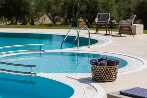 Villa Aelia Residence, A Luxurious Pampering Experience!