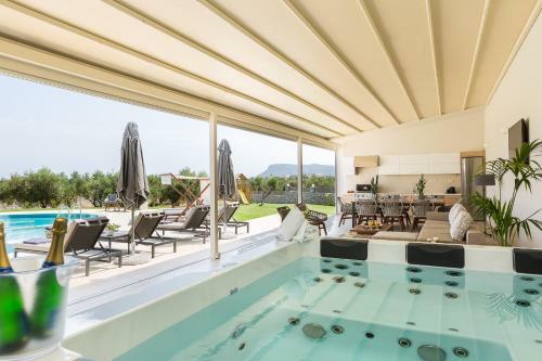 Villa Aelia Residence, A Luxurious Pampering Experience!