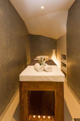 Villa Aelia Residence, A Luxurious Pampering Experience!