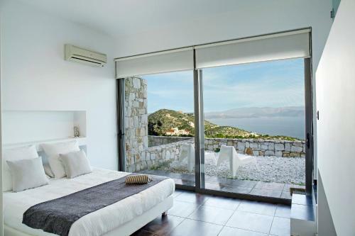 Seaview Salty Villa