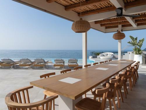 Hermes Grand Luxury Beachfront Villa & Spa!