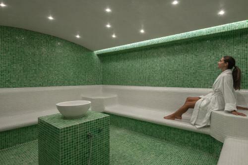 Hermes Grand Luxury Beachfront Villa & Spa!