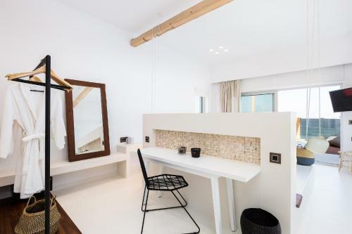 La Casa Di Mare, Luxury Beach Front Villa!