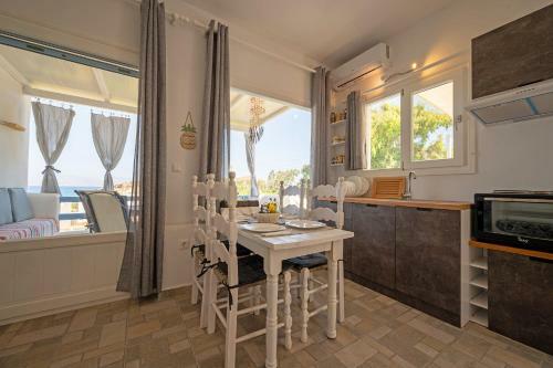 Molos Sea View House - Paros Greece