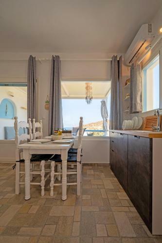 Molos Sea View House - Paros Greece