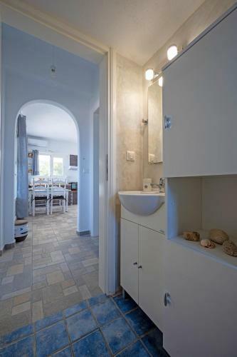 Molos Sea View House - Paros Greece