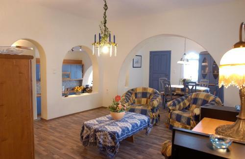 Parian Holiday Villas