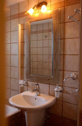 Parian Holiday Villas